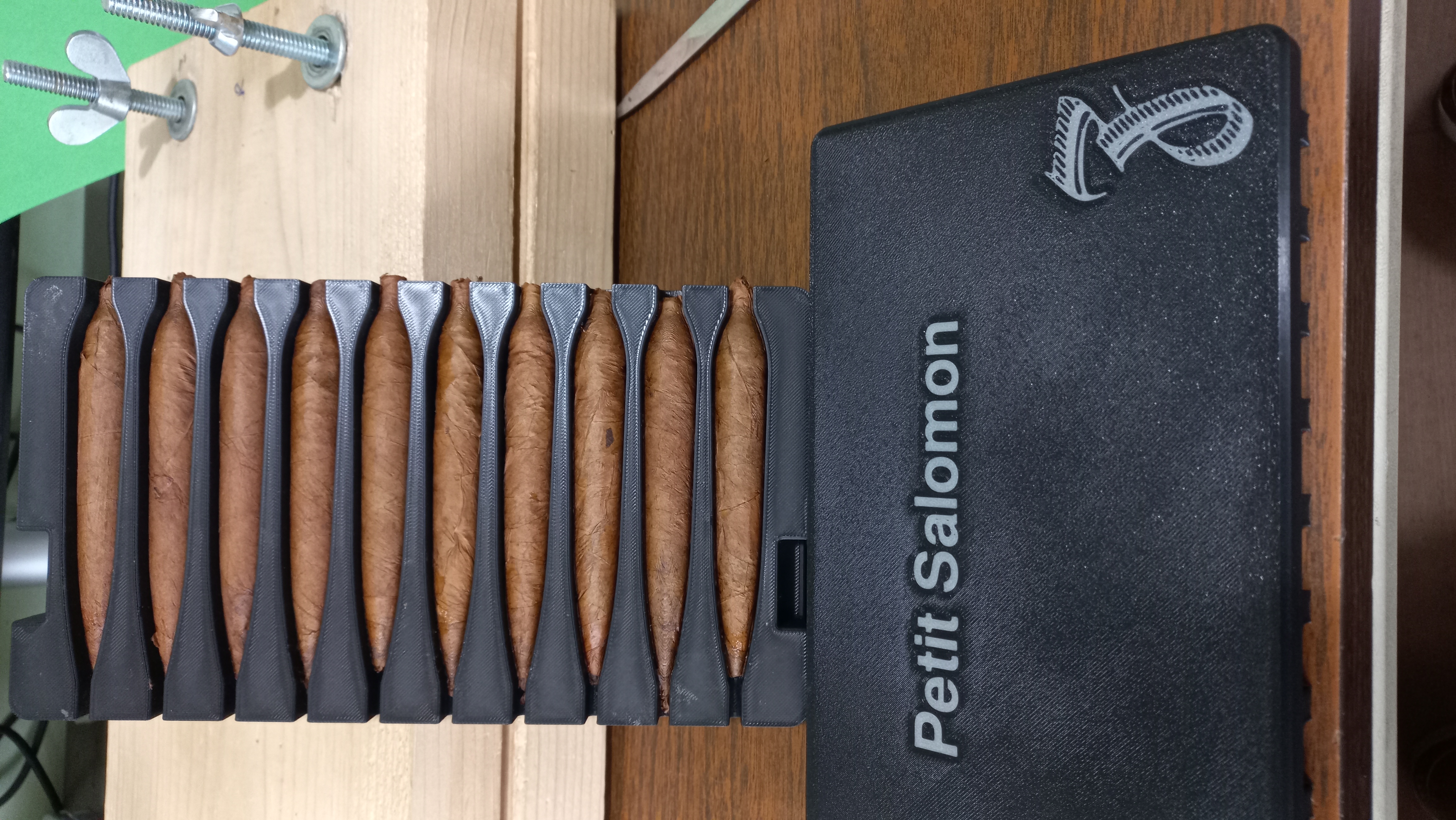 Petit Salomon Figurado Cigar Mold - 44 Ring Gauge, 10 Slot - view 2