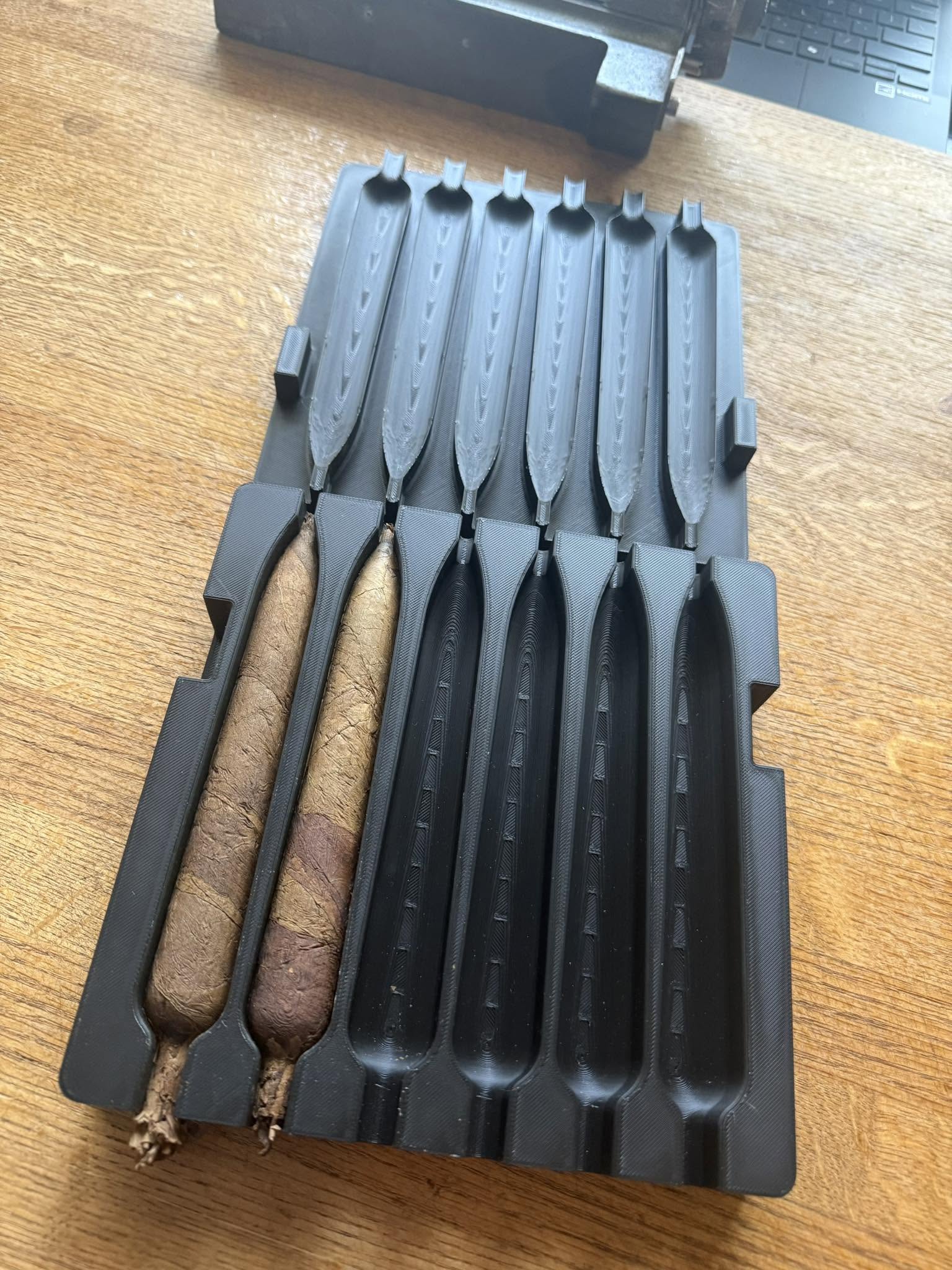 58 Salomon Figurado Cigar Mold - 58 Ring Gauge, 6 Slot - view 3