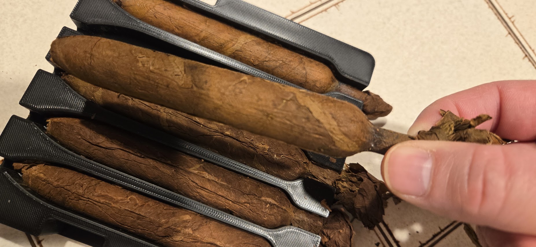 Figurado bunched cigars